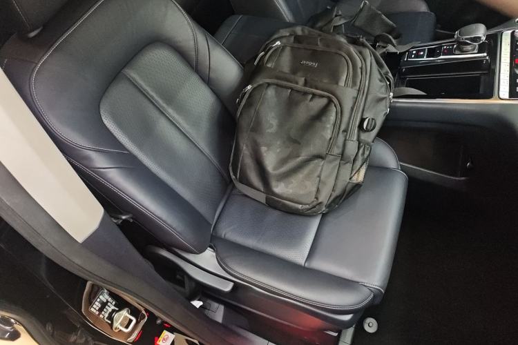 Used GAC Trumpchi M8 2023 Lingxiu Series 390T Prestige Edition Right Front Seat