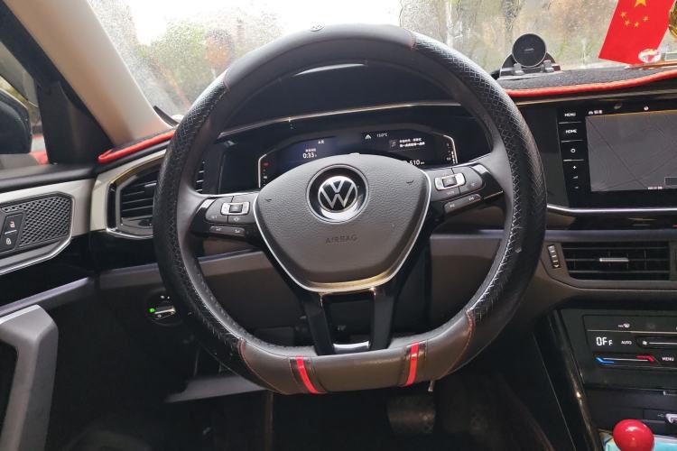 Used Volkswagen Tayron 2022 330TSI Two-Wheel Drive Luxury Smart Connectivity Version Steering Wheel