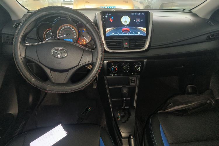 Used Toyota YARiS L Zhi Xiang 2020 1.5L CVT Leading Edition Center Console