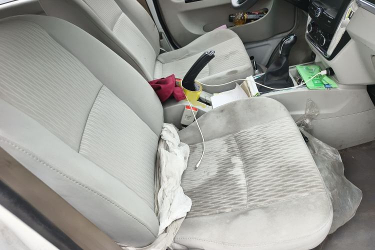 Used Jinbei New Hiace X30L CNG 2023 100L CNG Wealth Edition Bus 6/7 Seats No Air Conditioning SWCC15M
