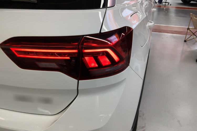 Used Volkswagen T-ROC 2021 280TSI DSG Two-Wheel Drive Comfort Connect Edition Exterior 3