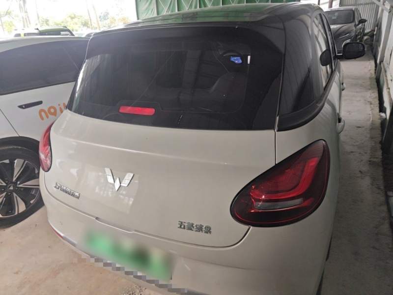 Used Wuling Bingo 2023 203km Light Edition — 5