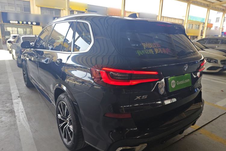 Used BMW X5 2022 Restyled xDrive 30Li Luxury Version M Sport Package
