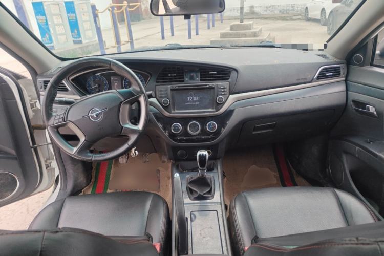 Used Haima M6 2015 1.5T Manual Luxury Model
