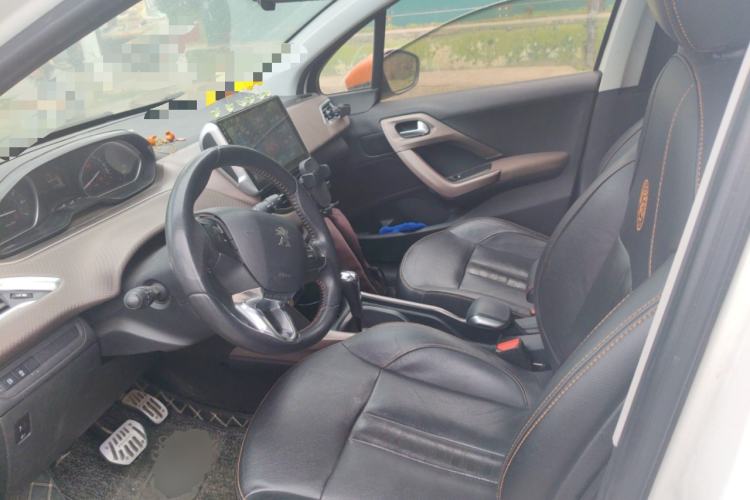 Used Peugeot 2008 2015 1.6THP Automatic Fashion Edition Left Front Seat