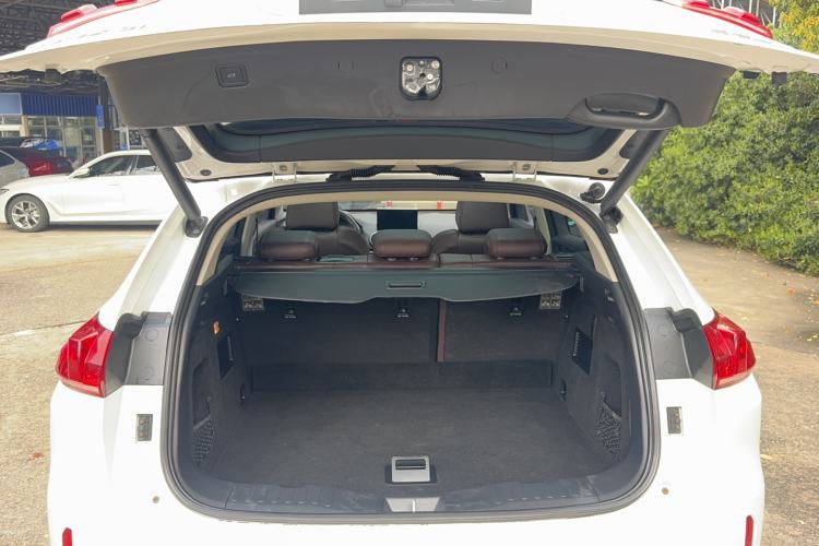 Used Wey VV5 2017 2.0T Ultra-Luxury Version
