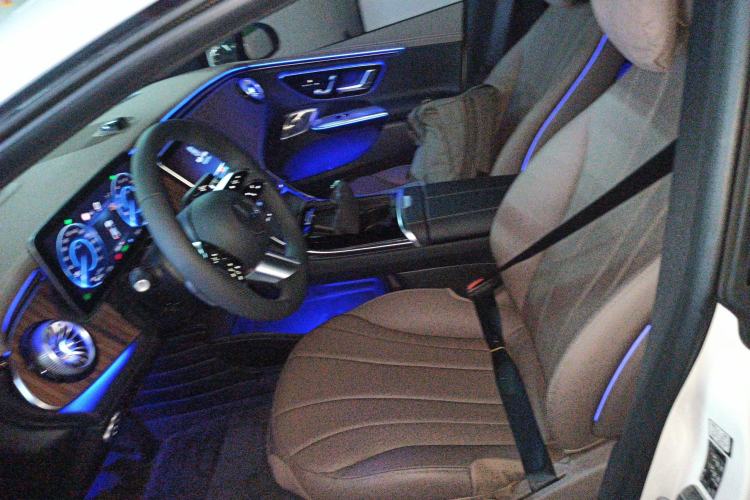 Used Mercedes-Benz EQE 2025 500 4MATIC Luxury Edition