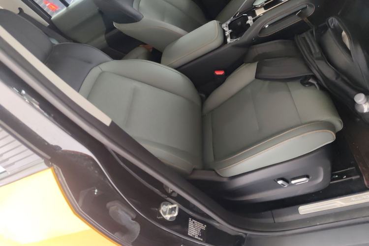 Used iCAR 03 2024 501km Four-wheel Drive Long-Range Advanced Version