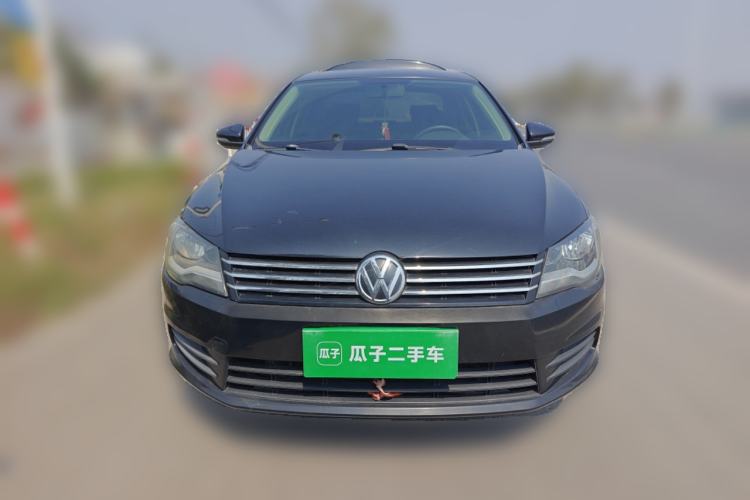 Used Volkswagen Bora 2013 1.6L Manual Fashion Edition Front