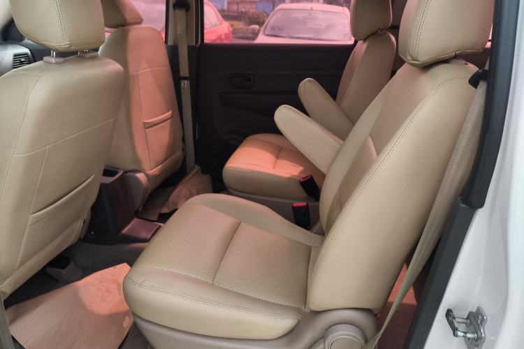 Used Wuling Hongguang 2014 1.5L S Standard Version
