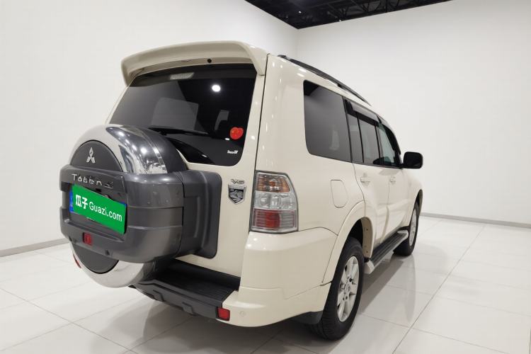 Used Mitsubishi Pajero 2019 3.0L Automatic Comfort Edition