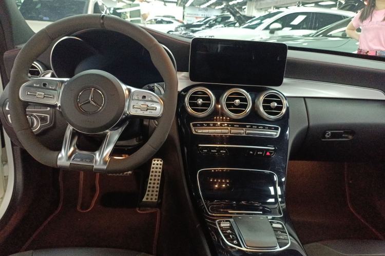 Used Mercedes-Benz C-Class AMG 2019 AMG C 43 4MATIC Center Console