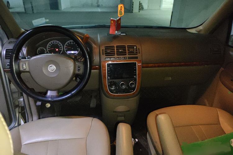 Used Buick GL8 2011 2.4L LT Executive Edition