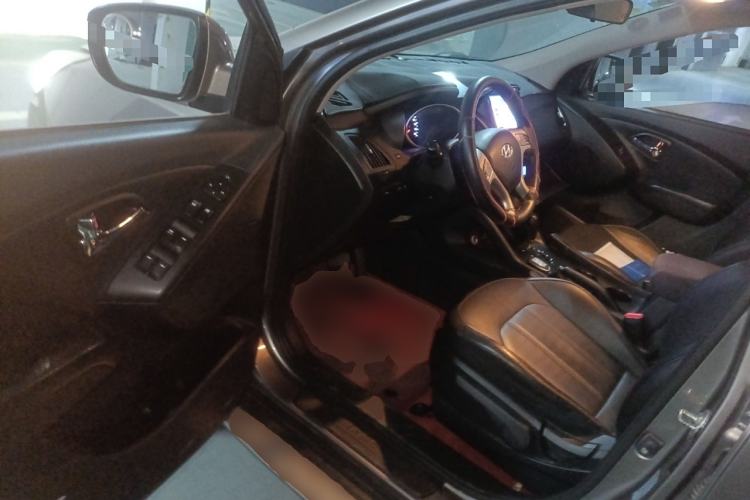 Used Hyundai ix35 2015 2.0L Automatic 2WD Smart Version China V Standard