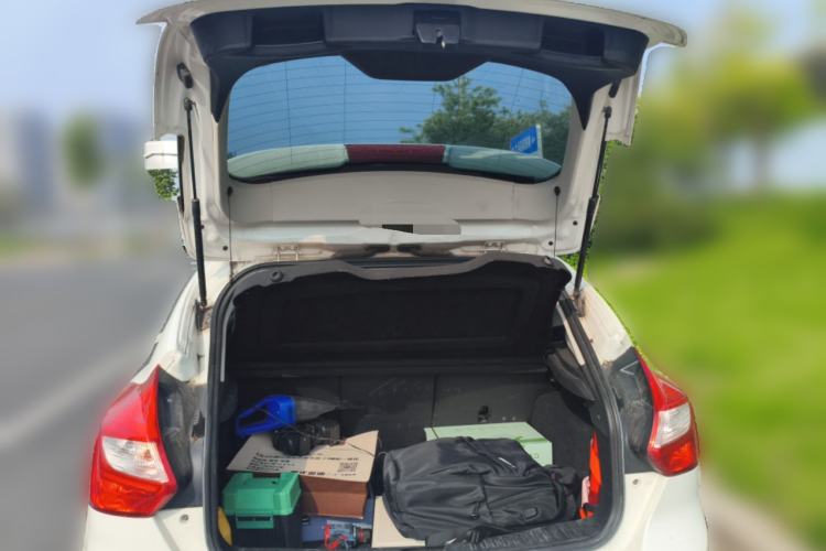 Used Ford Focus 2012 Hatchback 1.6L Automatic Comfort Model Trunk