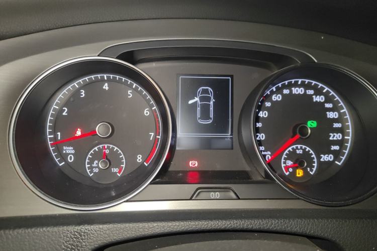 Used Volkswagen Golf 2015 1.6L Automatic Comfort Model
