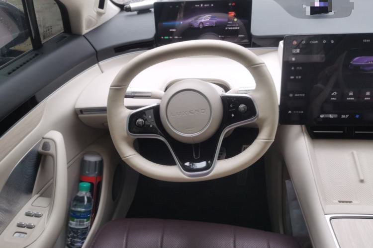 Used Hima Luxeed R7 2024 All-Electric 736 km Ultra Steering Wheel