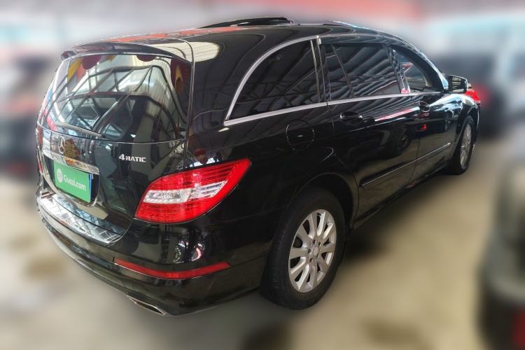 Used Mercedes-Benz R-Class 2017 R 320 4MATIC Business Edition Prestige Model Rear Right 45 Deg
