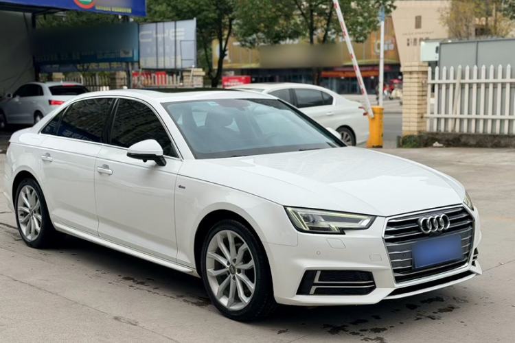 Used Audi A4L 2018 30th Anniversary Edition 40 TFSI Fashion Model
