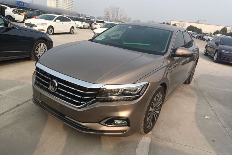 Used Volkswagen Passat 2019 330TSI Luxury Edition China VI Standard