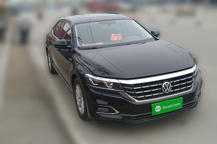 Used Volkswagen Passat 2019 280TSI Business Edition China VI Front Right 45 Deg
