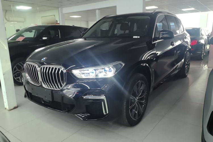 Used BMW X5 2022 xDrive 30Li Luxury M Sport Package