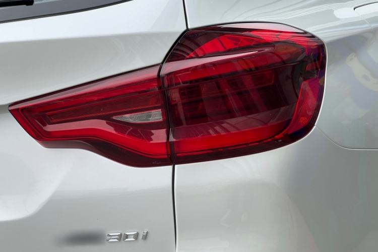 Used BMW X3 2020 xDrive30i Luxury Model with M Sport Package Exterior 4