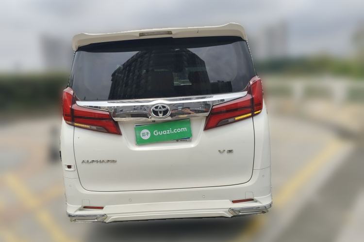 Used Toyota Alphard 2018 Revised Version 3.5L Luxury Edition Rear