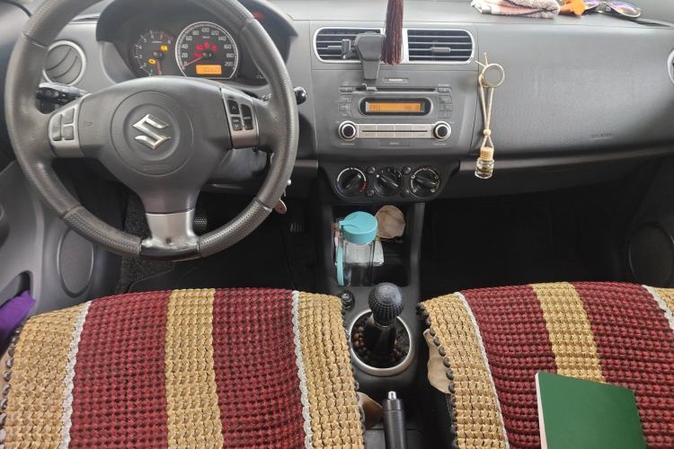 Used Suzuki Swift 2011 1.5L Manual Sport Edition Center Console