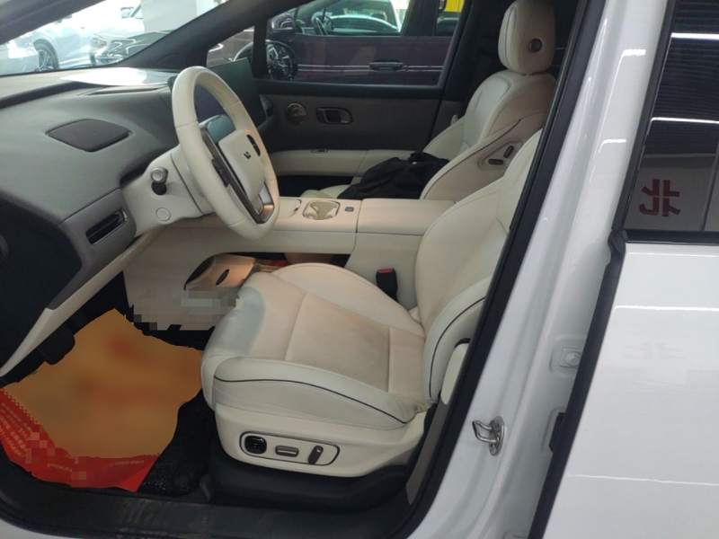 Used Li Auto i6 2025 Model Two-Wheel-Drive Standard Type — 14