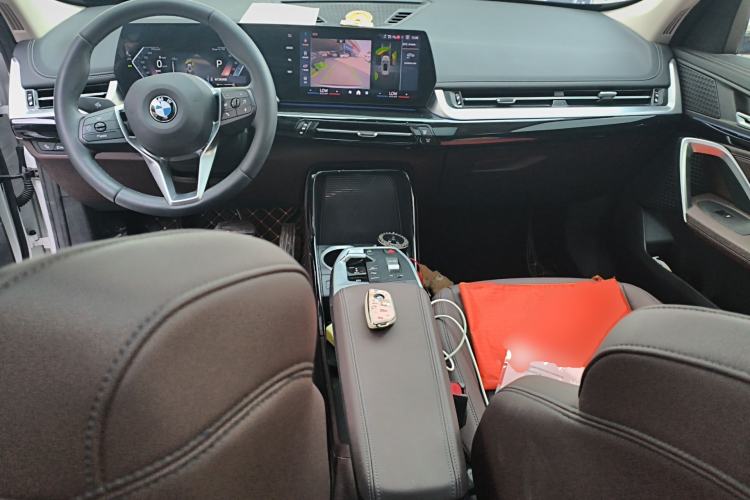 Used BMW X1 2023 sDrive20Li X Design Package Center Console