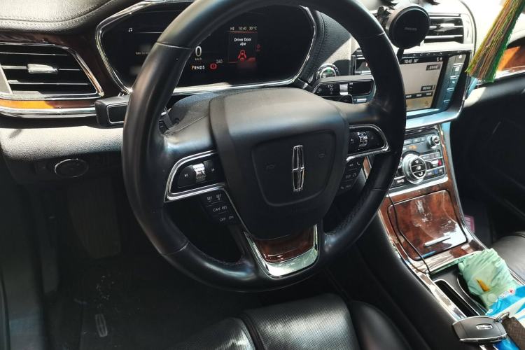 Used Lincoln Continental 2018 2.0T Two-Wheel Drive Deluxe Edition
