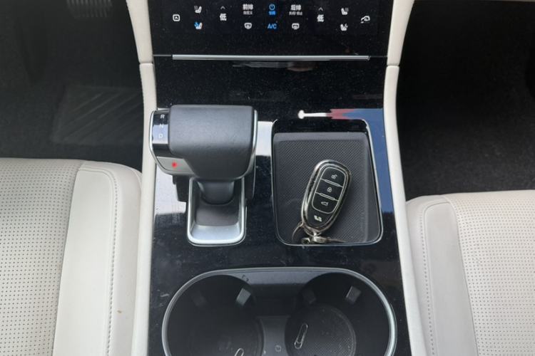 Used Li Auto ONE 2020 Extended-Range 6-Seater Version Interior 3