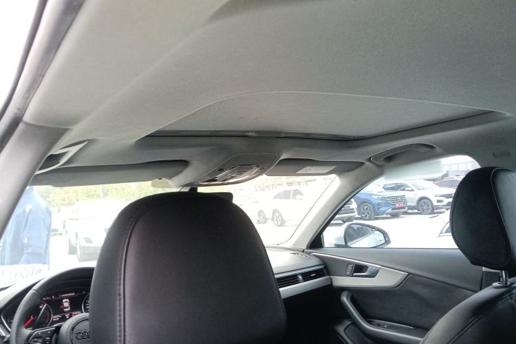 Used Audi A4L 2018 30th Anniversary Edition 40 TFSI Trendy Model Headliner