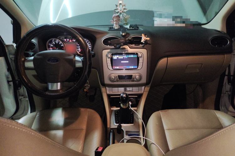 Used Ford Focus 2013 Hatchback Classic 1.8L Manual Fashion Edition