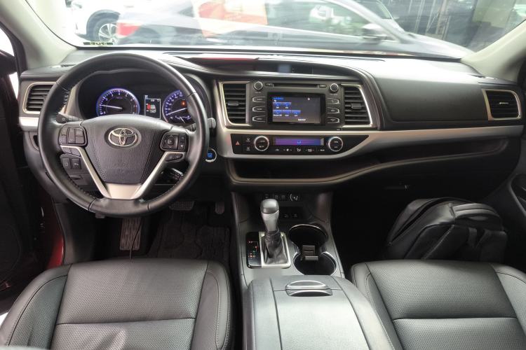Used Toyota Highlander 2018 2.0T Four-Wheel Drive Luxury Edition 7 Seats China V Emission Standard
