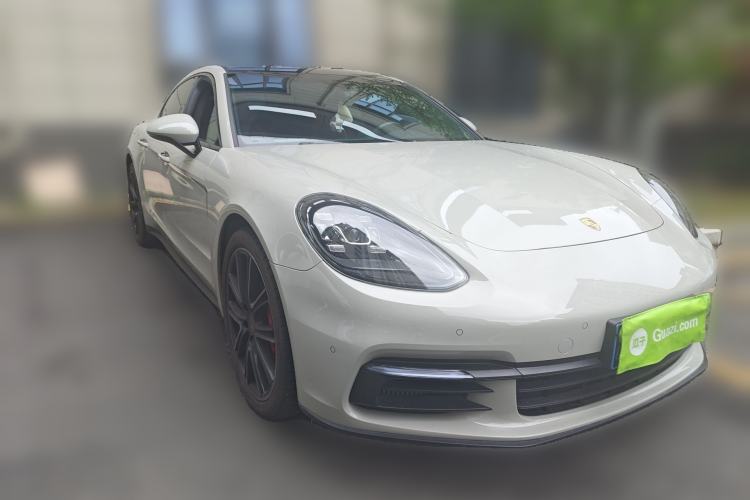 Used Porsche Panamera 2019 Panamera 2.9T Front Right 45 Deg