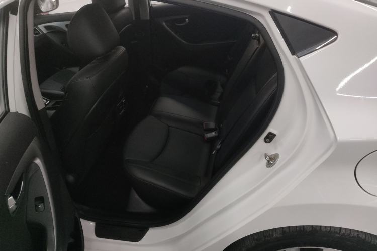 Used Hyundai Elantra (5th Generation / Langdong) 2015 1.6L Automatic Luxury Model Left Rear Seat