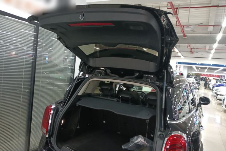 Used MINI Countryman 2019 1.5T COOPER ALL4 Artist Weekend Travel Edition