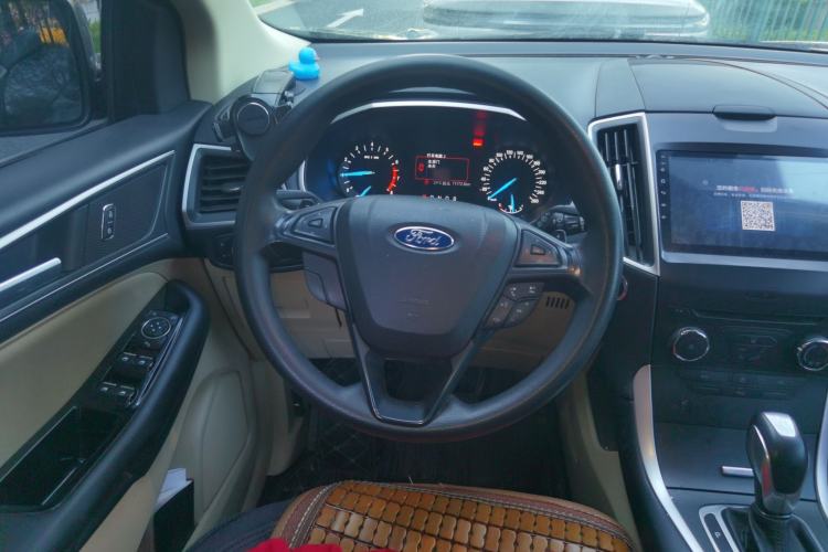 Used Ford Edge 2018 EcoBoost 245 Two-Wheel-Drive Titanium 5-Seater China V Standard Steering Wheel