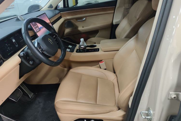 Used Hima AITO M5 2022 Pure Electric All-Wheel-Drive Performance Edition Left Front Seat