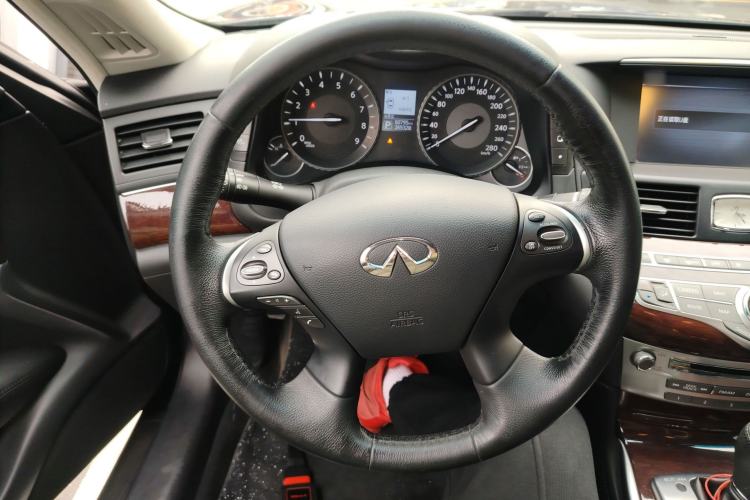 Used Infiniti Q70 2017 Q70L 2.5L Enjoyment Edition