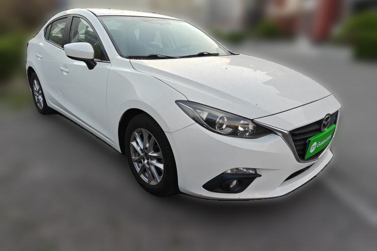 Used Mazda 3 Axela 2016 Sedan 1.5L Automatic Luxury Model
