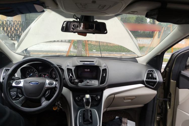 Used Ford Kuga 2013 2.0L GTDi Four-Wheel-Drive Elite Model Headliner