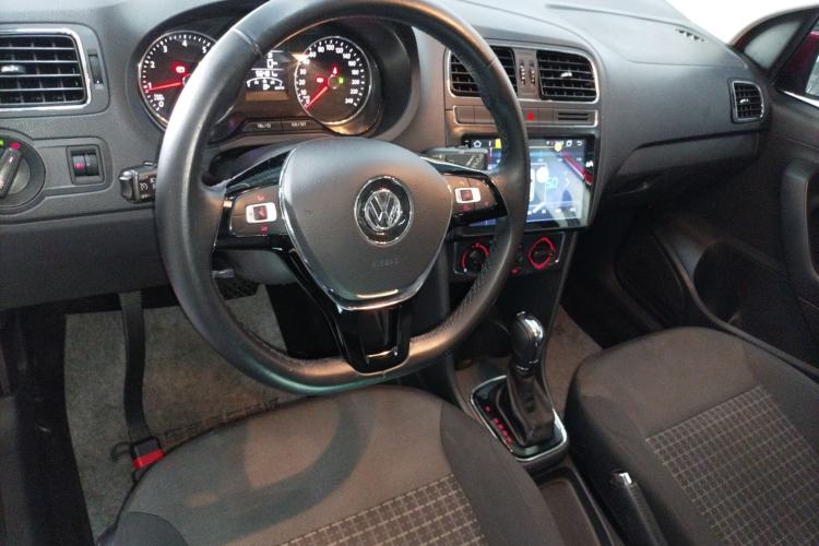 Used Volkswagen Polo 2016 1.6L Automatic Comfort Model