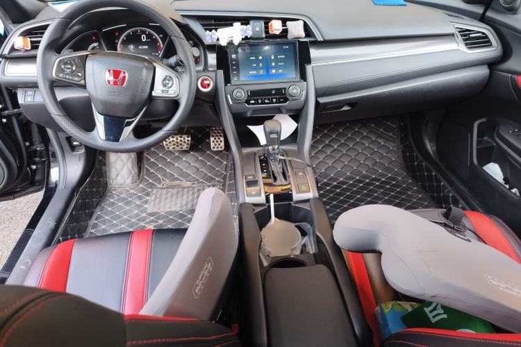 Used Honda Civic 2021 HATCHBACK 220TURBO CVT Trendy Cool Edition Interior 2