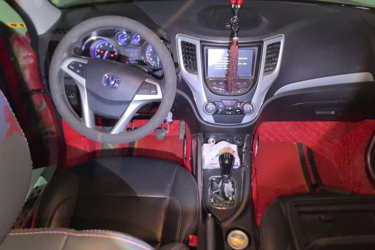 Used CHANGAN CS35 2016 1.6L Manual Luxury Model China IV Standard
