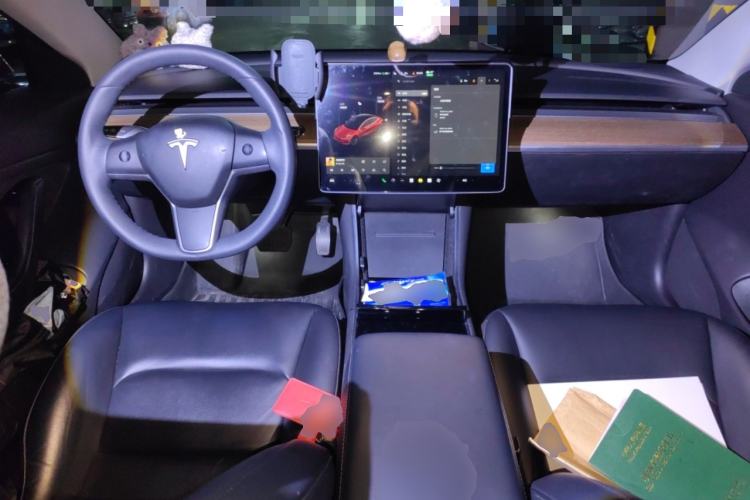 Used Tesla Model 3 2019 Long-Range Rear-Wheel-Drive Version
