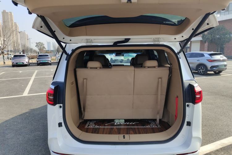 Used Buick GL8 2021 ES Land Cruiser 653T Luxury Edition