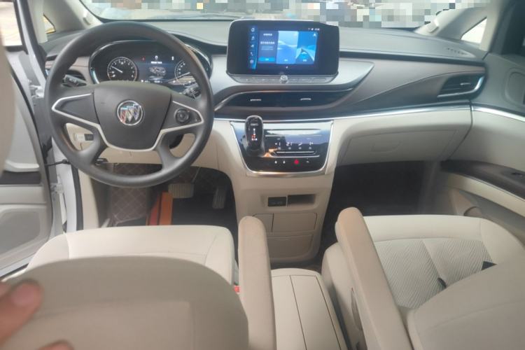 Used Buick GL8 2023 Land Executive Class Comfort Model